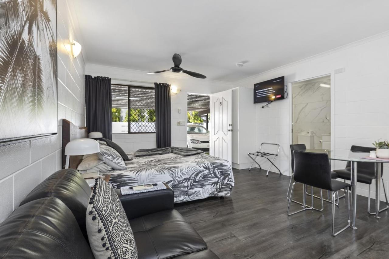 Motel On Mitchell Townsville Bagian luar foto